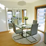 Apartment Finest - Expo Riverside